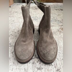 Seychelles Taupe Suede Men's Boots